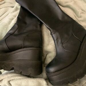 Demonia Shaker-65 Platforms